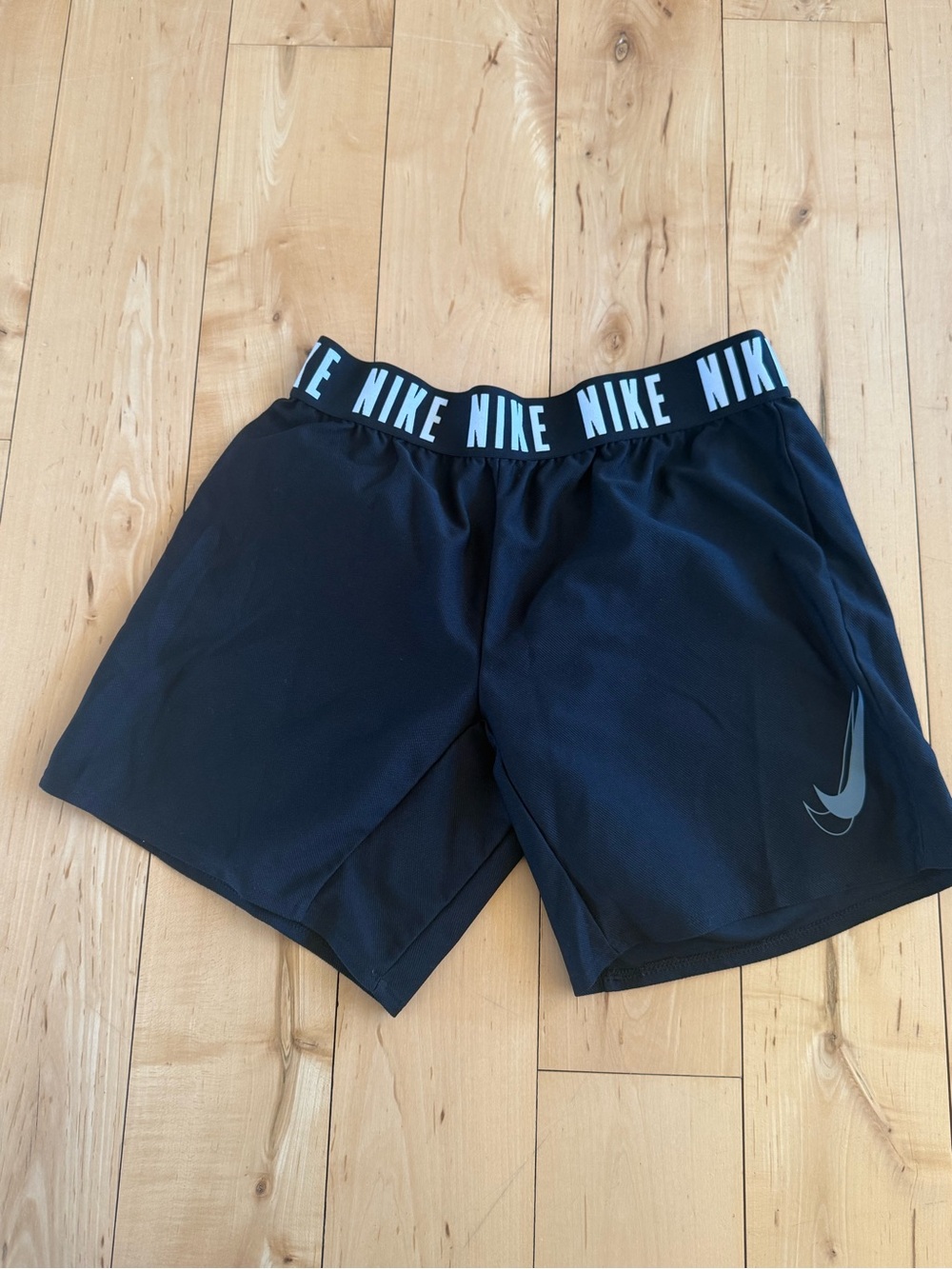 Youth Nike Black Athletic Shorts size Large with Branded Waistband